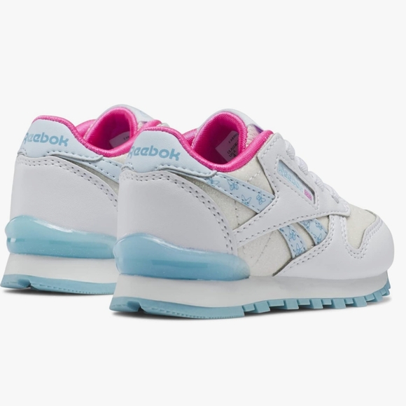 Reebok Other - Girls Classic Leather Step 'n' Flash Shoes. New in box